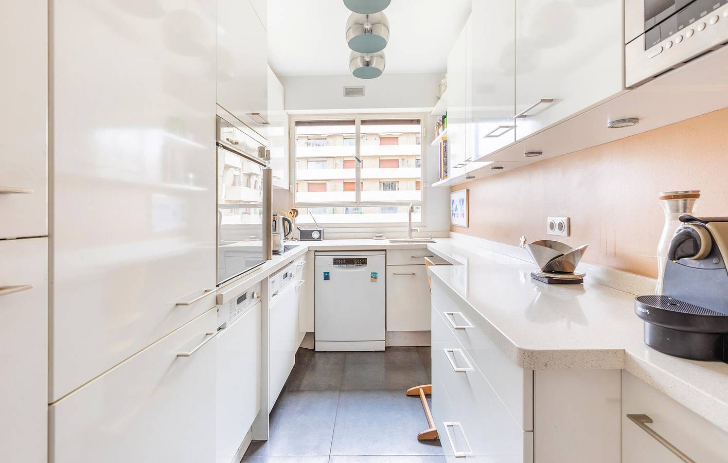 Ganze Ferienwohnung, Schicke Terrassenwohnung in der Nähe der Champs-Élysées in Eiffelturm, Paris