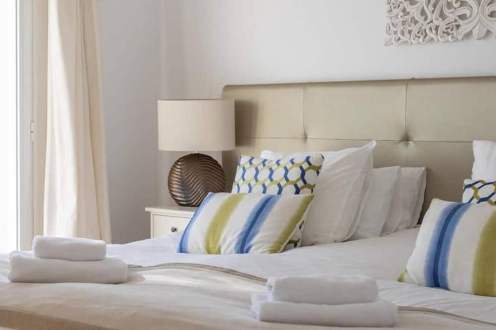 Villa, grande piscine et vues spectaculaires: jusqu'à 40% de réduction si vous réservez d'ici la fin avril in La Herradura, Almuñecar