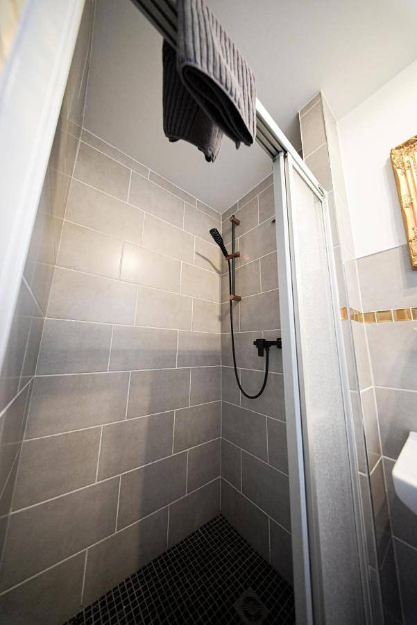 Ferienwohnung für 2 Personen, mit Terrasse und Garten sowie Ausblick in Lohmen - 4