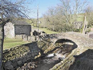 Log Cabin for 4 People in North Yorkshire, Yorkshire, Photo 1