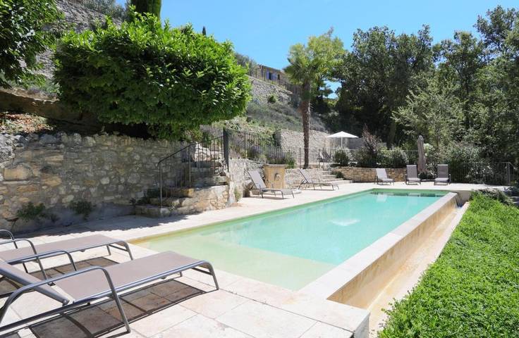 Location de vacances pour 14 personnes, avec vue ainsi que piscine et jardin, adapté aux familles à Saint-Martin-de-Castillon - 4