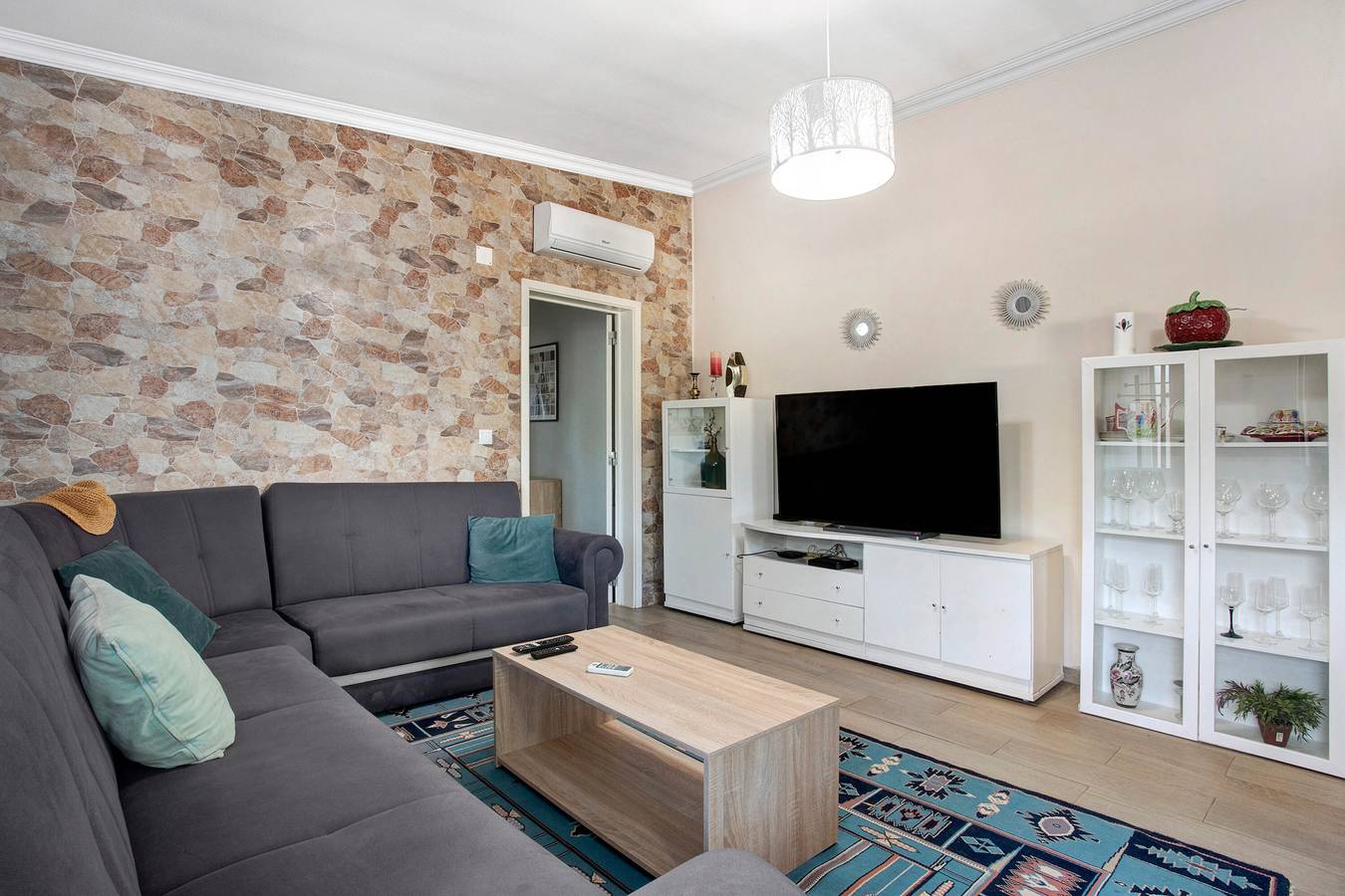 Vakantiehuis 'Casa 3' met Gedeeld Zwembad, Wi-Fi en Airconditioning in Vale da Pedra, Rio Tejo