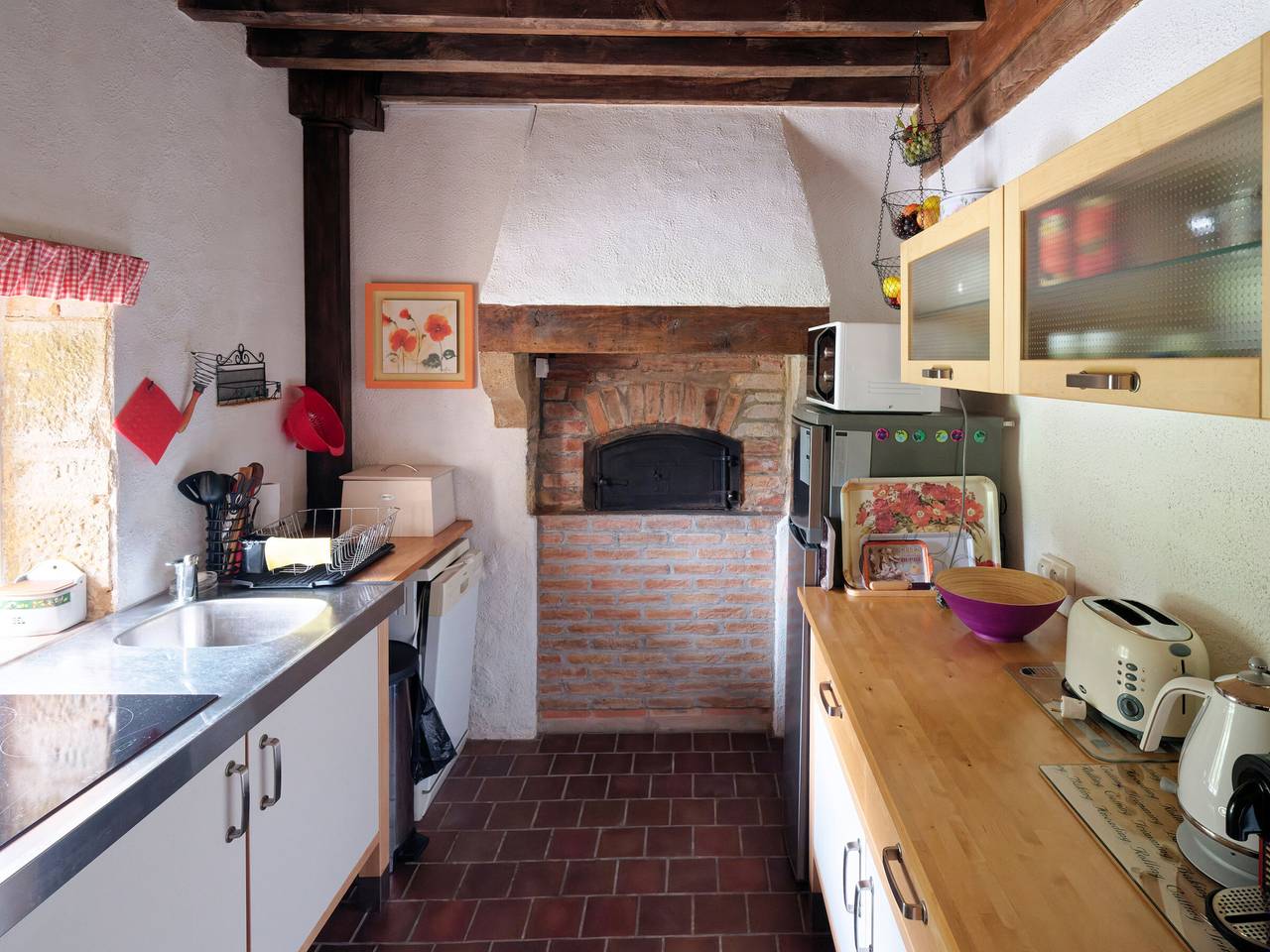 Cabaña acogedora en el bosque con gran jardín in Región de Montbard