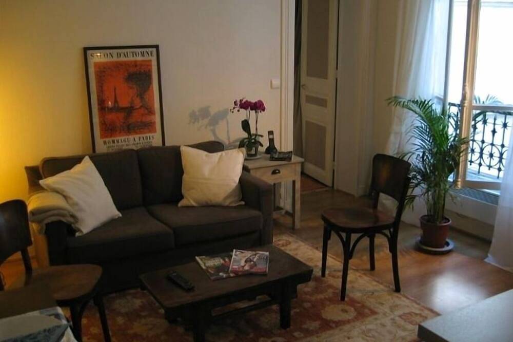 Appartement entier, Suite Tour Eiffel et location d'appartement de luxe à Paris avec Wifi in Tour Eiffel, Paris