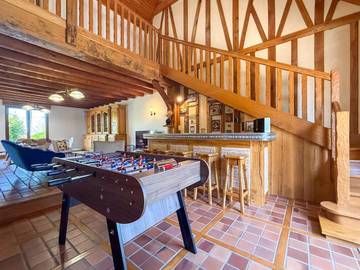 Gîte pour 13 personnes, avec vue ainsi que jardin et terrasse à Le Mesnil-Thomas