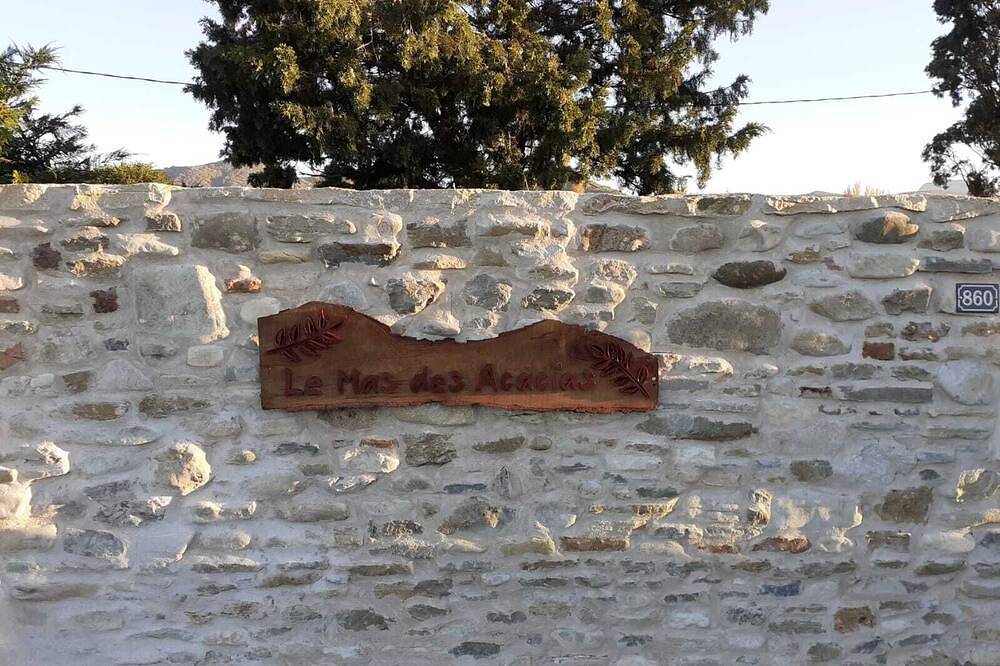 Gîte 4 à 5 personnes en Drôme Provençale in Cléon-d'Andran, Région de nyons