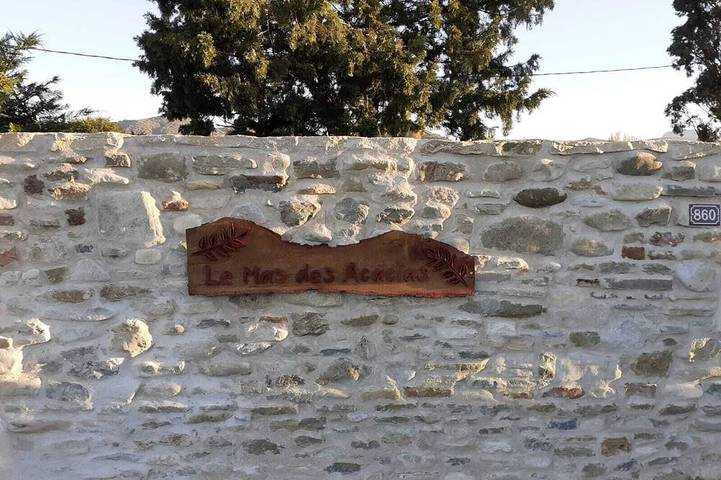 Gîte pour 6 personnes, avec jardin et piscine ainsi que sauna et jacuzzi à Cléon-d'Andran - 3