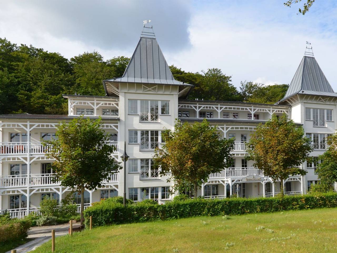 Entire apartment, Seeschloss Binz Apartment 9, 2 Minuten zum Strand in Ostseebad Binz, Binz