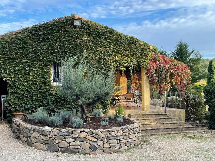 Location de vacances pour 8 personnes, avec piscine ainsi que jardin et vue, adapté aux familles dans La Bambouseraie en Cévennes - 4
