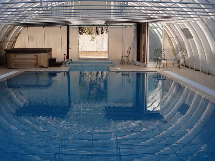 Gîte pour 5 personnes, avec sauna et terrasse ainsi que jardin et piscine à Ortaffa - 2