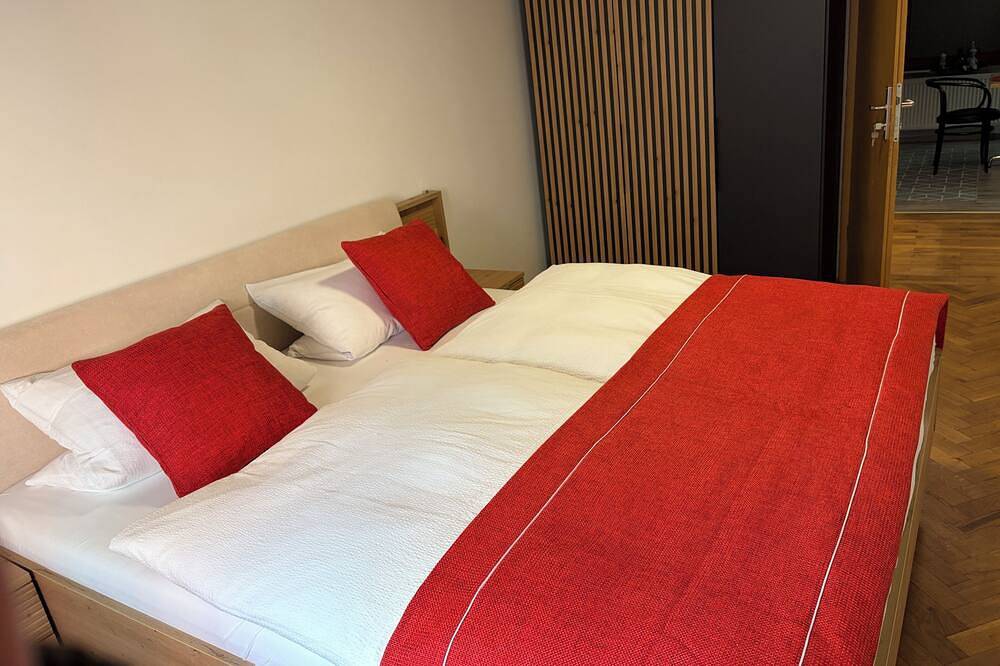 Ganze Wohnung, Modernes Designapartment in der Altstadt - stilvoll & zentral, 3 Schlafzimmer in Dinkelsbühl, Romantische Straße