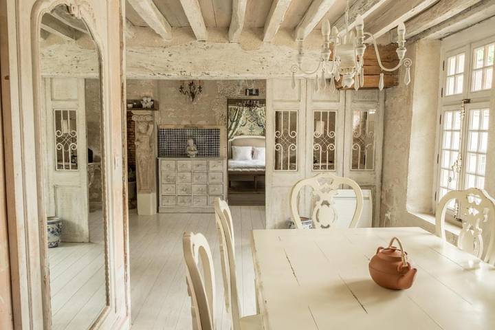 Location de vacances pour 6 personnes, avec vue ainsi que sauna et jardin à Escolives-Sainte-Camille - 3