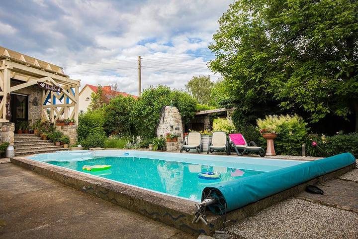 Pension für 2 Personen, mit Balkon/Terrasse und Terrasse sowie Garten und Pool in Mühlhausen - 2