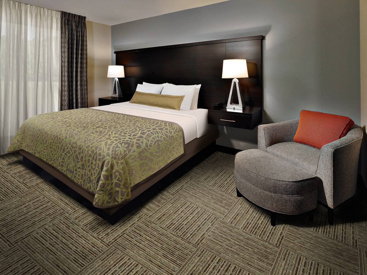 Entire apartment, Staybridge Suites Tysons - Mclean in McLean, Fairfax County