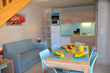 Gîte pour 4 personnes, avec piscine ainsi que sauna et balcon, animaux acceptés dans Marseillan-Plage