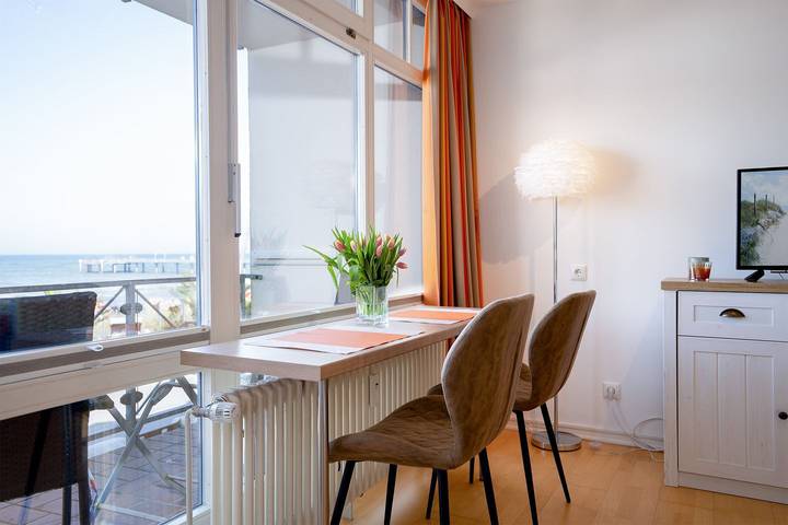 Ferienwohnung für 2 Personen, mit Balkon und Sauna sowie Seeblick in Timmendorfer Strand - 2