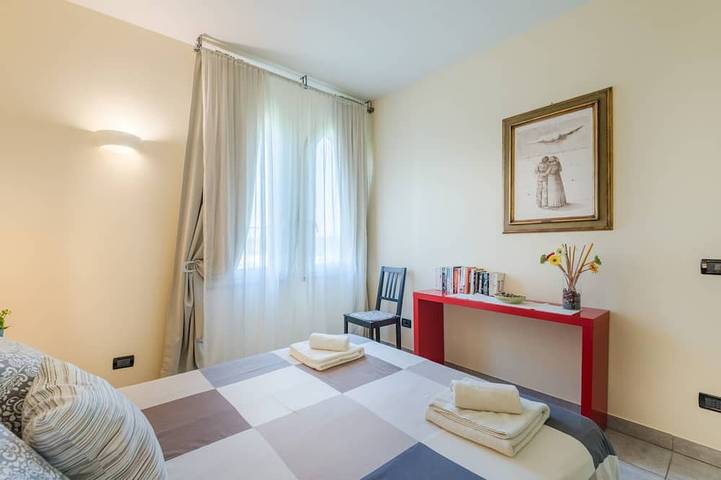 Appartamento intero, Villa Gabriella Appartamento "Celeste"
Cin It046017C2Inw5Pflc in Lucca, Provincia di Lucca