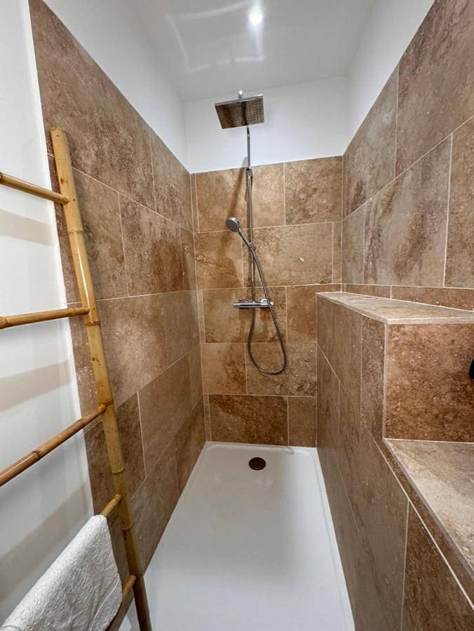 Deluxe Double or Twin Room in Buisson, Vaucluse