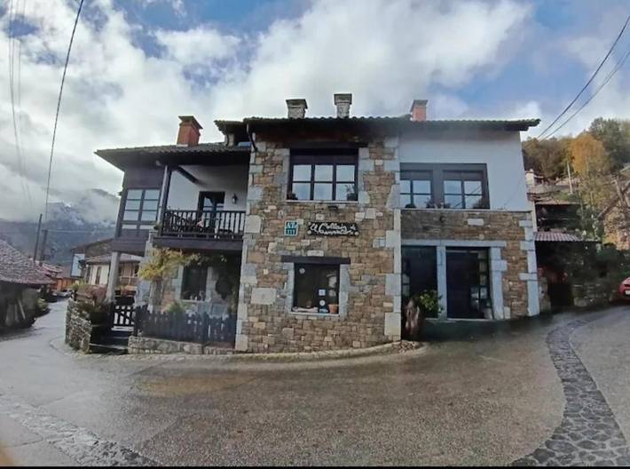 Casa rural para 4 personas, con jardín y terraza, Se admiten mascotas en Parque Natural de Redes - 3