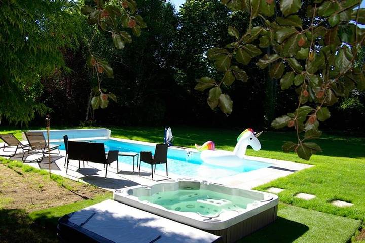 Chambre d’hôte pour 2 personnes, avec jacuzzi et terrasse ainsi que piscine et jardin à Saumur - 4