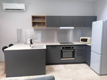Gîte pour 6 personnes, avec terrasse et jardin à Contres