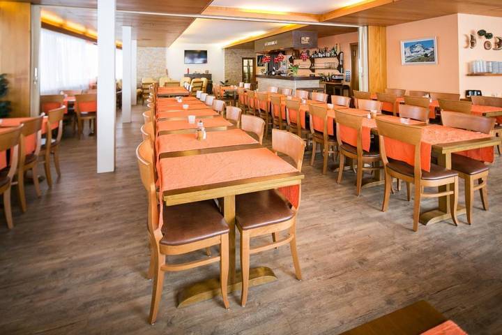 Hôtel pour 2 personnes, avec sauna ainsi que jacuzzi et balcon, adapté aux familles à Täsch - 3