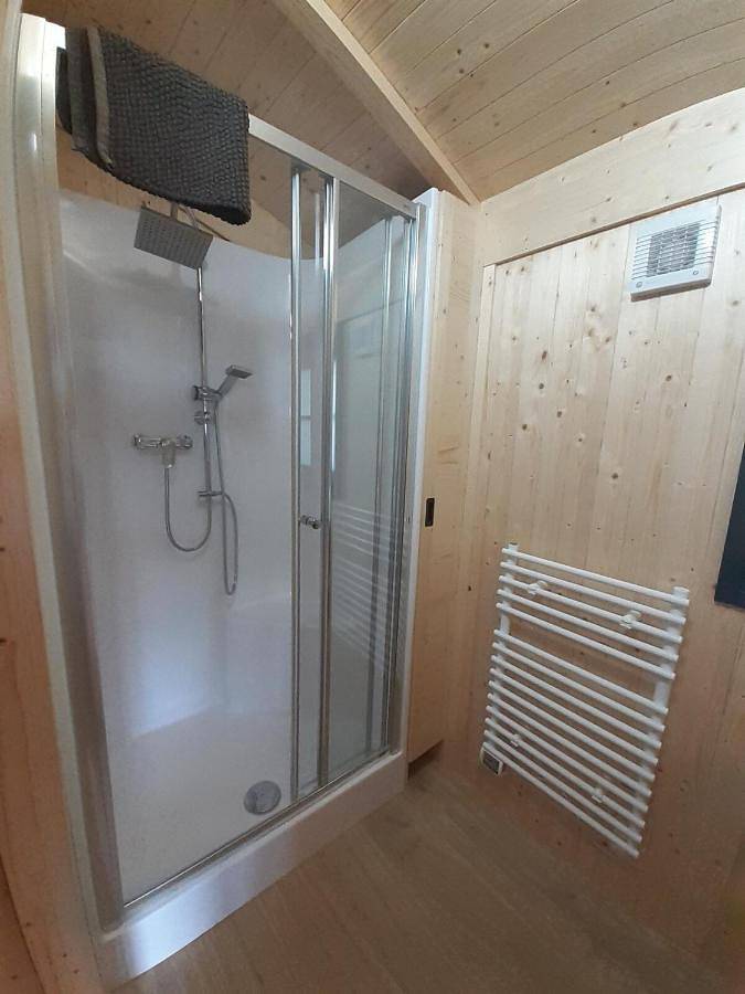 Gîte pour 3 personnes, avec jardin ainsi que vue et piscine à Sadroc - 3