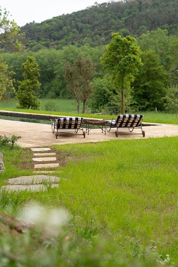 Casa rural para 2 personas, con vistas además de jardín y piscina en San Martín de Liémana - 4