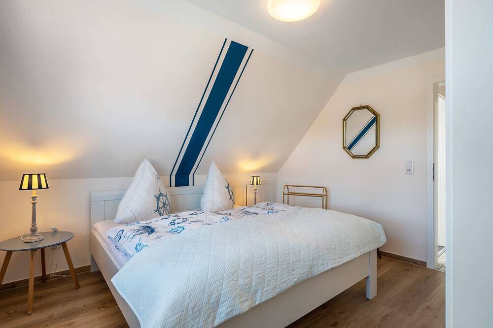 Ganze Wohnung, Ferienwohnung 'Am Wind' mit privater Terrasse, Balkon und Wi-Fi in Bredstedt, Nordfriesland