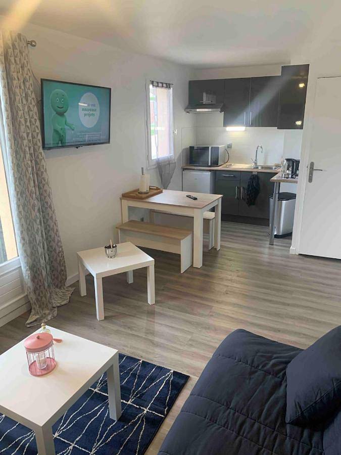 Appartement entier, Studio proche mer avec jardin in Ouistreham, Région de Caen