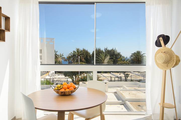 Holiday home for 2 people, with pool in Puerto del Carmen Old Town