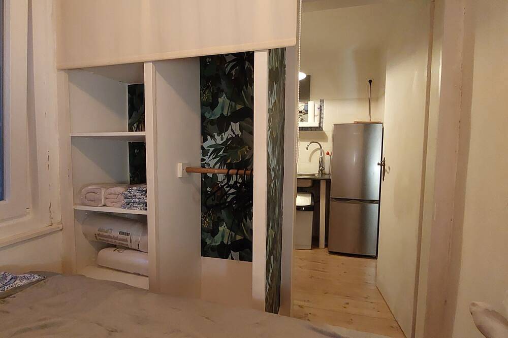 Gemütlicher Bungalow (mit Sauna) auf Wassergrundstück mit Steg. Berlin. in Wernsdorf, Königs Wusterhausen