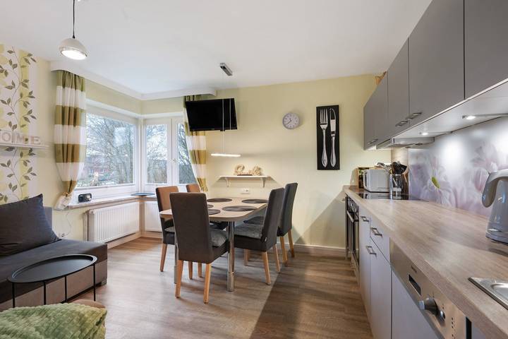 Ganze Wohnung, Ferienwohnung 'Deichblick 2' mit Gemeinschaftsgarten und -balkon in Westerkoog, Hedwigenkoog
