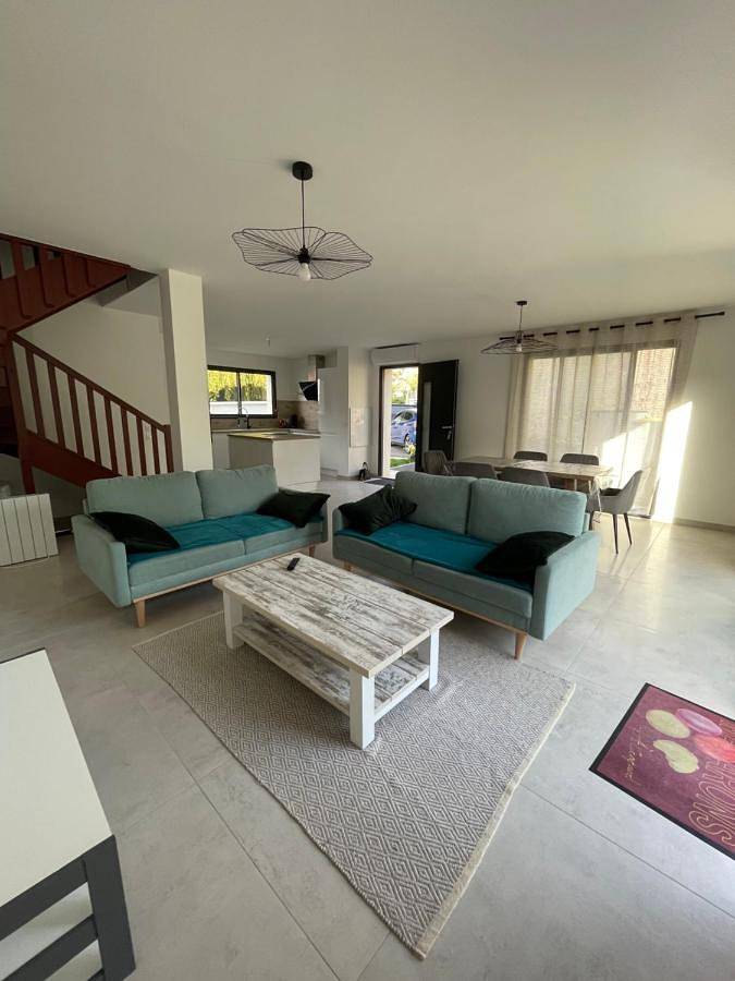 Location de vacances pour 6 personnes, avec jardin à Chalifert