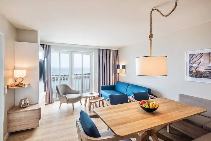 Ferienwohnung für 2 Personen, mit Balkon/Terrasse und Balkon sowie Terrasse und Pool in Boltenhagen - 2