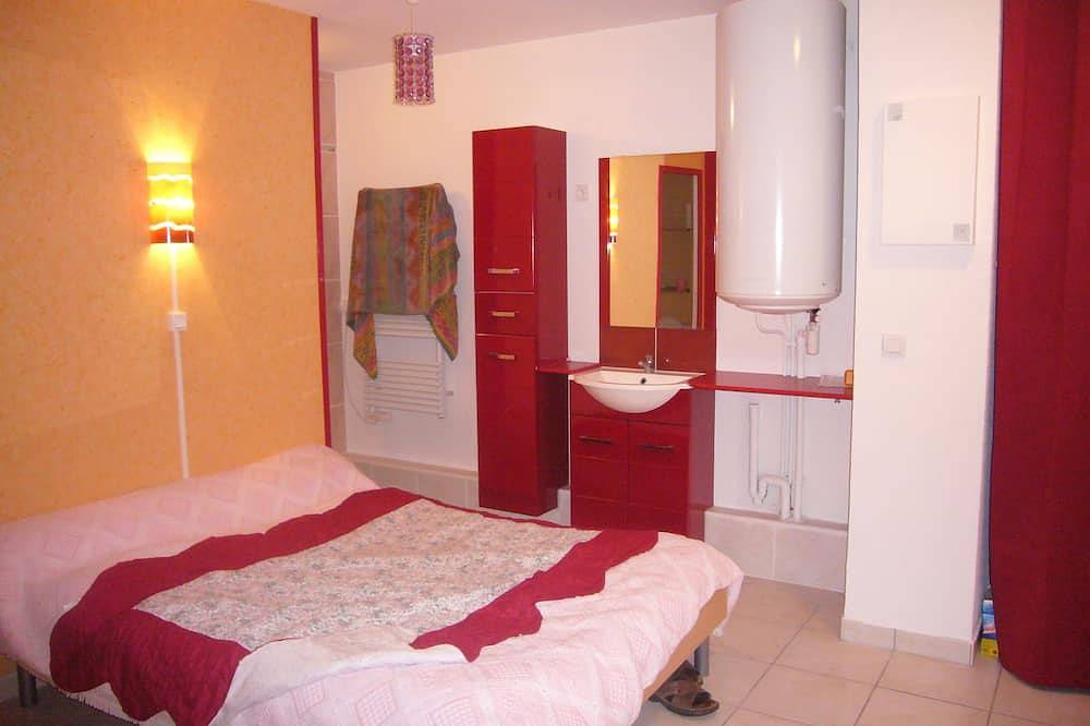 Appartamento intero, T2 Biarritz with lake and sea parking in Biarritz, Bayonne e dintorni