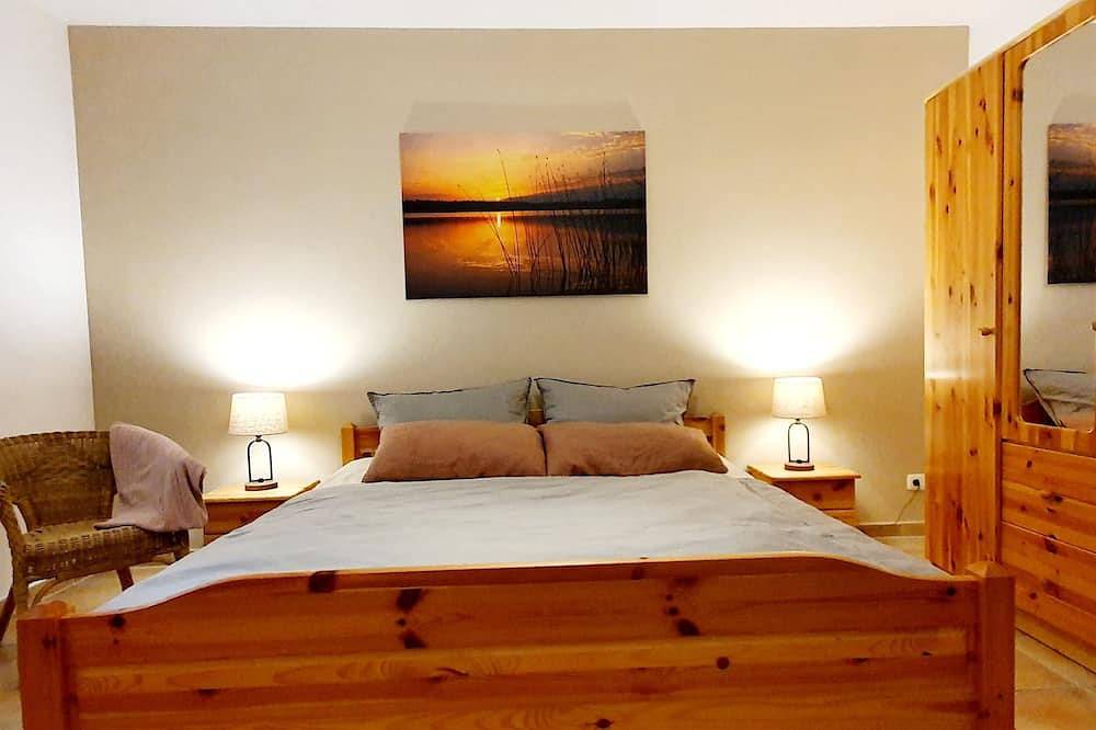 Ganze Wohnung, Gemütliche Erdgeschosswohnung mit Garten direkt am Plauer See in Alt Schwerin, Plauer See