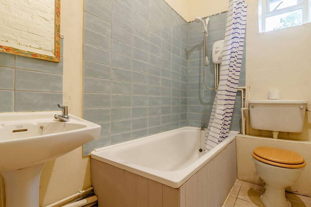2 Bed in Abergavenny in Brecon Beacons