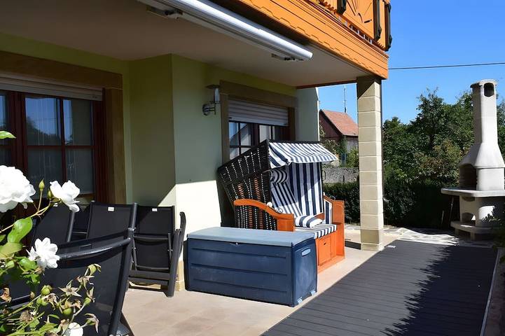 Ferienwohnung für 10 Personen, mit Sauna und Garten sowie Pool in Königsfeld (Oberfranken)
