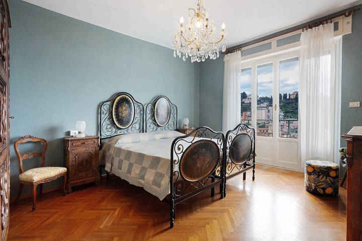 Ferienwohnung für 5 Personen, mit Balkon in Ligurien