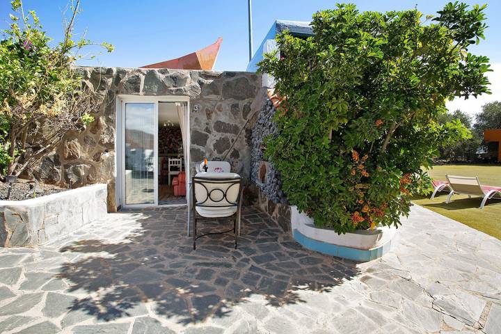 Finca Fani 3 con vistas a la montaña, piscina compartida, Wi-Fi, terraza y jardín in Agüimes, Gran Canaria Este