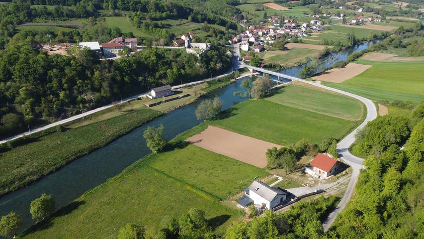 Ferienhaus für 8 Personen, mit Terrasse und Sauna sowie Garten, mit Haustier