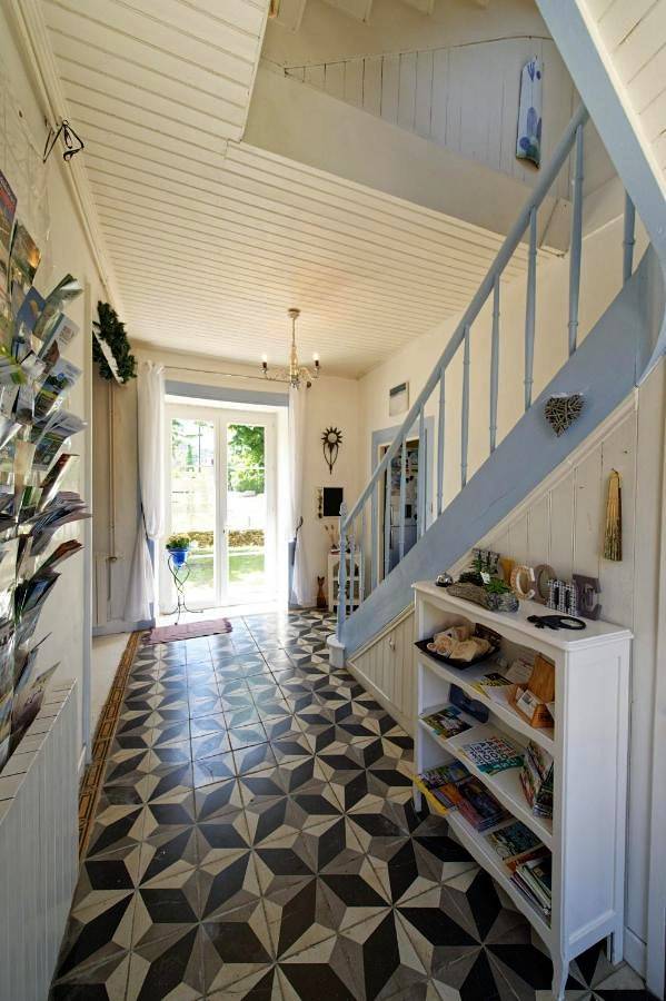 Gîte pour 4 personnes, avec jardin et terrasse à Meyronne - 2