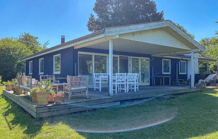 Ferienhaus für 8 Personen, mit Terrasse und Garten