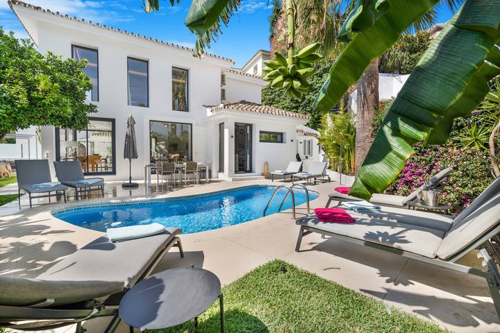 Villa pour 8 personnes, avec jardin et terrasse à Puerto Banús