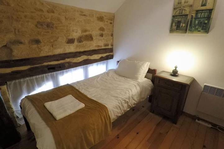 Location de vacances pour 6 personnes, avec Terrasse ainsi que Jardin et Piscine à Frayssinet-le-Gélat - 3