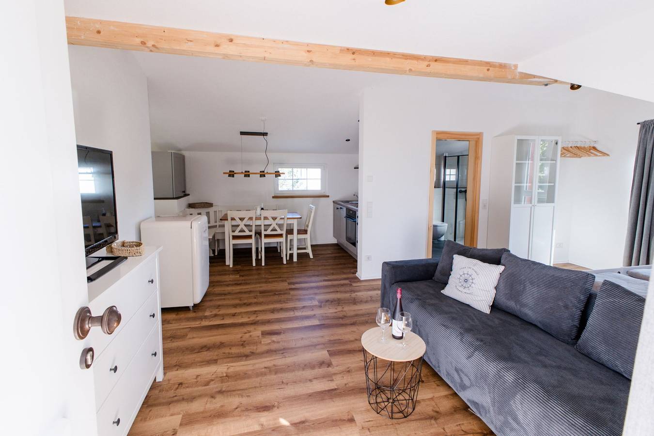 Ganze Ferienwohnung, Pippi-Lotta-Bodensee - Ferienwohnung, 34 qm, 1 Schlafzimmer, max. 5 Personen in Unteruhldingen, Uhldingen-Mühlhofen
