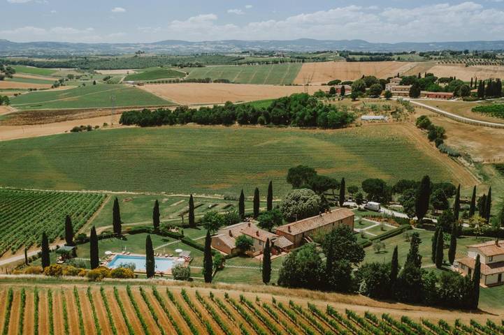 Villa per 34 persone, con piscina e panorama nonché giardino, con animali domestici - 1