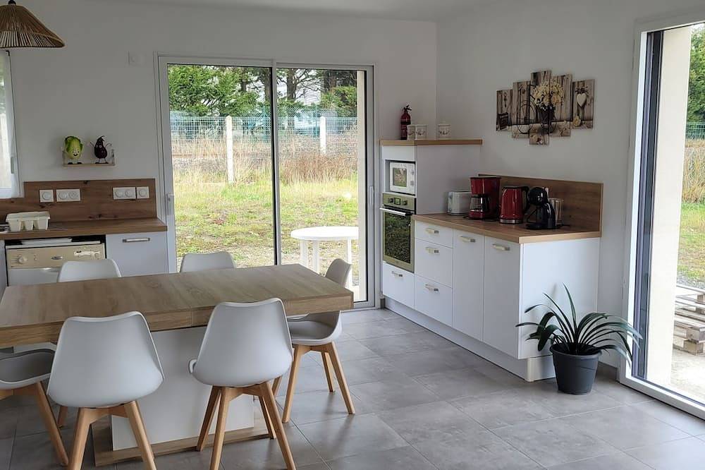 Maison spacieuse de plain pieds in Bourgneuf-en-Retz, Côte de Jade