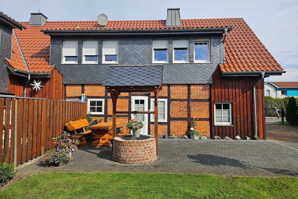 Ganze Wohnung, Große Gästewohnung mit Terrasse und Gartenhaustierfreundlich in Wienhausen, Lüneburger Heide